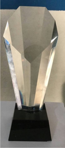 low-cost-crystal-award-with-black-base-you-can-buy-now-online-in-nigeria.jpg