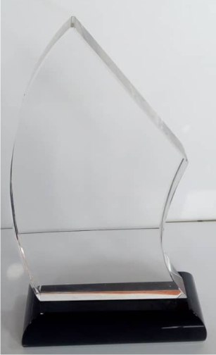 tranparent-crystal-award-with-black-for-sale-at-a-very-low-price-now-within-this-location.jpg